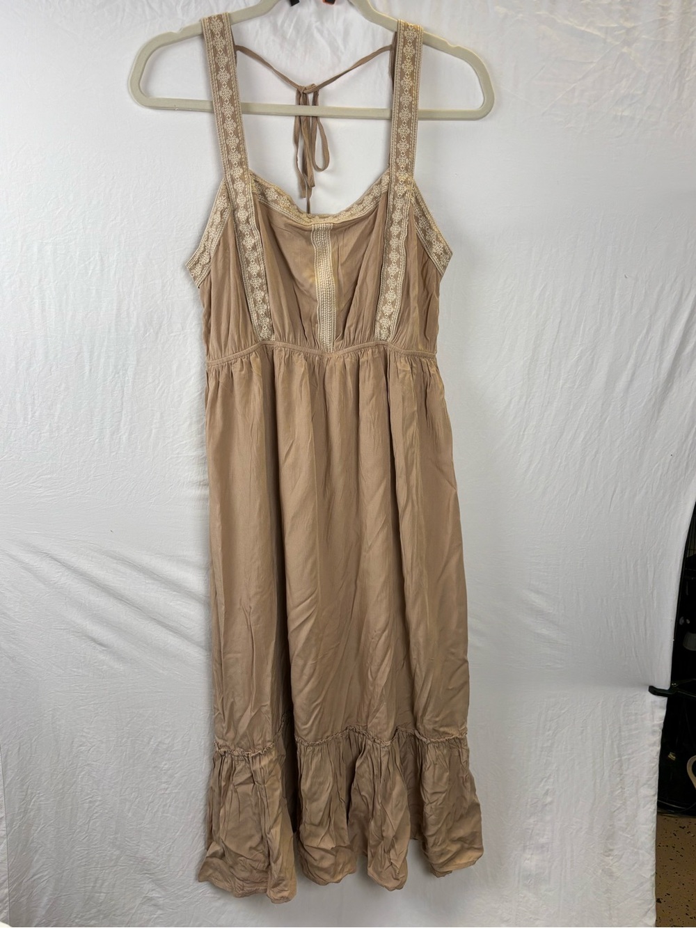 Blu Pepper women’s large Tan Maxi Dress with Lace Trim- Boho chic